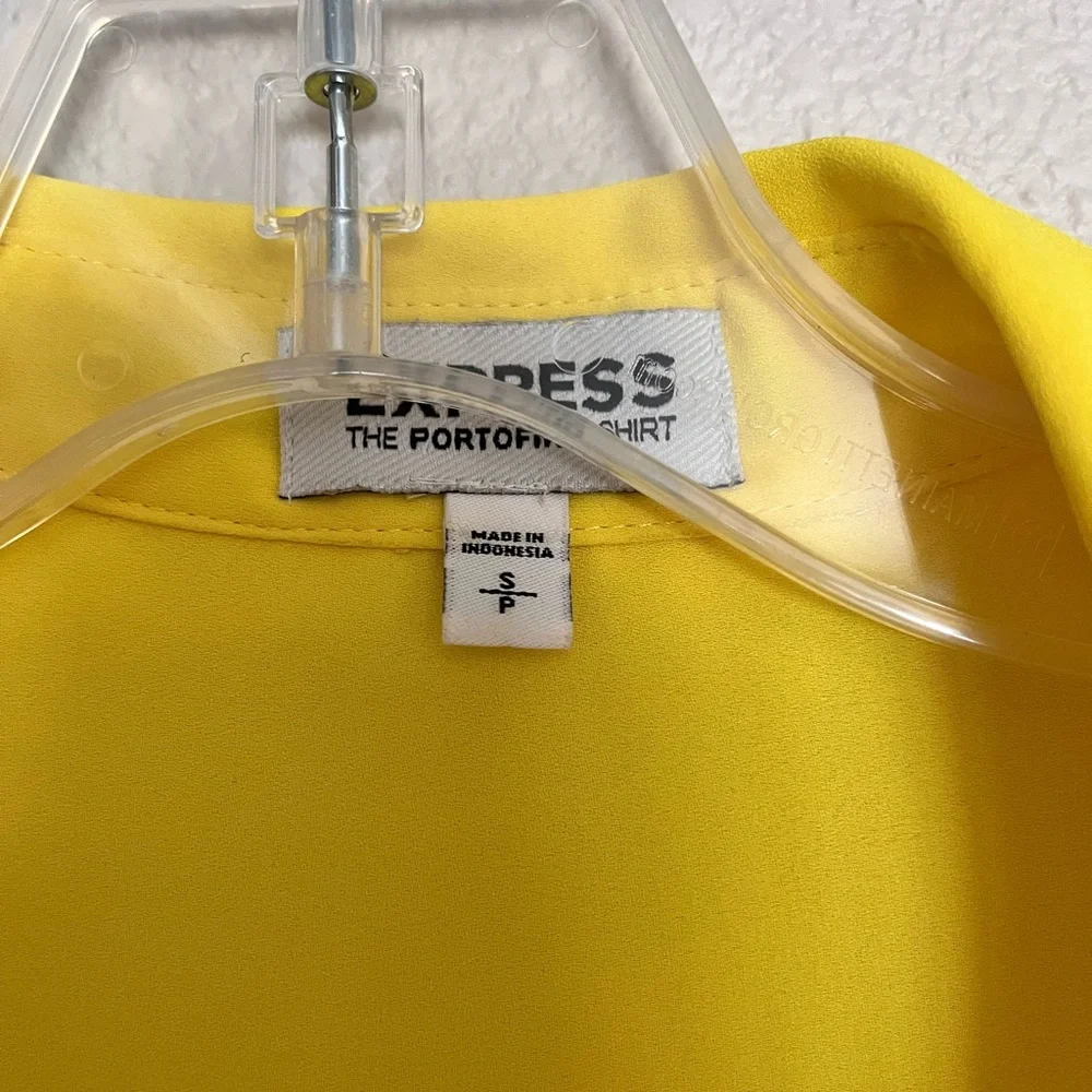 Button down top - Picture 2 of 3